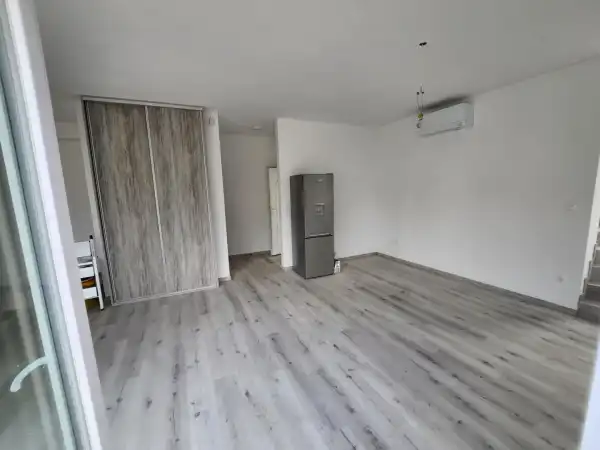 Kiadó újszerű téglalakás, Budapest, XXII. kerület 1+2 szoba 65 m² 350 E Ft/hó